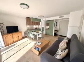 Appartement neuf T3 en hyper centre, clim, parking