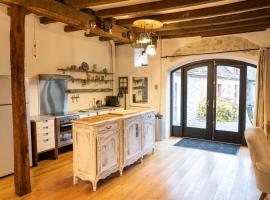 Maison 3, хотел в Souvigny