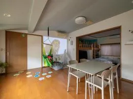 恐竜好きの小さなお子様連れのご家族におすすめ宿 じゅらどんの家