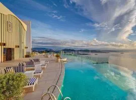 MELLIA OCEANUS NHA TRANG BAY Five-Star Suites