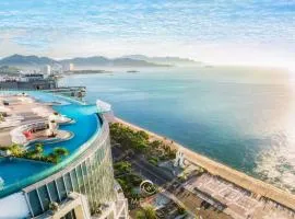 MELLIA OCEANUS NHA TRANG BAY Five-Star Suites
