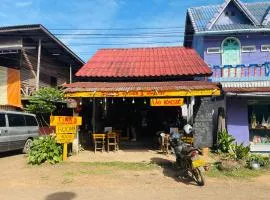 Tina Homestay-Tadlo