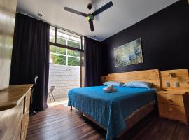 Sabana Studios, hotel in San José