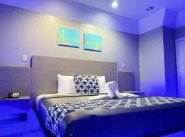 Island Suites Hobby Airport