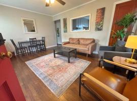 Housepitality- The Bungalow -2 BR, bungalov u gradu Kolumbus