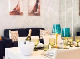 Lady Teresa 2-0 by Ca-Sa Check