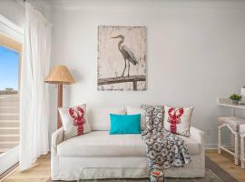 Extended Stay Friendly-Full Kitchen & Laundry, hotel a Pass Christian