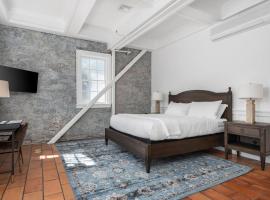 Sonoma Stonehouse Suite 4, hotel in Bak