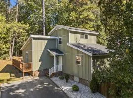 Lake Trace Retreat near Carolina Traverse Country Club