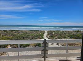 West Coast Beachfront，位于韦尔德里夫的酒店