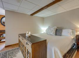 Viesnīca Stay on Historic Estate! Quiet Limerick Escape pilsētā Limerick