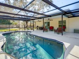 Holiday में, होटल Modern Coastal Escape 1 Mi to Anclote River Park