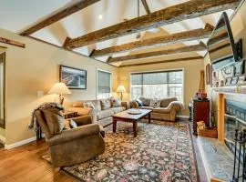 5 Mi to Mt Snow West Dover Getaway with Hot Tub