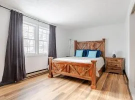 Newly Renovated 2-Bedroom 5 min to Old Port!