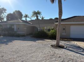 Tranquil Tides, hotel v destinaci Sanibel Island