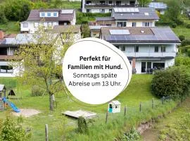 Burghalde: Sauna | Kamin | Garten | eingezäunt