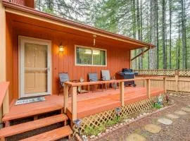 Cute Hoodsport Cottage Close to Lake Kokanee!