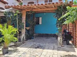 Casa entre a praia do Curral e cachoeira