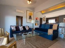 Casa Reyes -All in One, Heated Pool & Beach Access