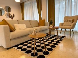 Luxury villa Tunari, khách sạn ở Tunari