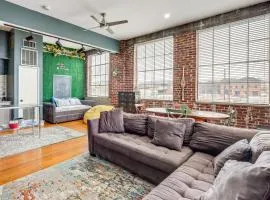1 Mi to UAB Campus Stylish Central City Loft!