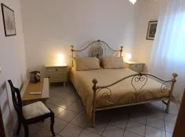 Book Nook Pisa, vicino all'Ospedale di Cisanello e all'Aeroporto, parcheggio privato a disposizone