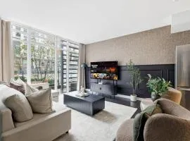 Luxury DT Townhome Steps to Top Attractions