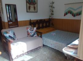 Suíte Nosso Mar Doce Lar em Conceição de Jacareí, hotel v destinaci Mangaratiba