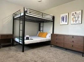 Pool A plus Location PublicLaundryAccess LongStay Discounts