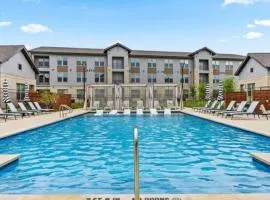 Relaxing 1BR escape worker friendly A plus Location