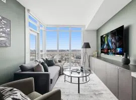 TO Luxe Penthouse Modern Luxury Stay w Parking