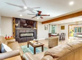 5 Mi to Jack Frost Skiing Walkable Family Home