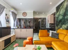 Old Town Treasure Apartments