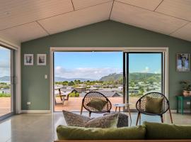 Purangi Views, ξενοδοχείο σε Cooks Beach