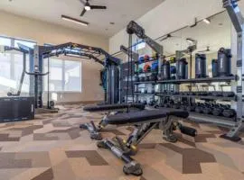 Stunning A plusLocation WorkerFriendly Washer Pool