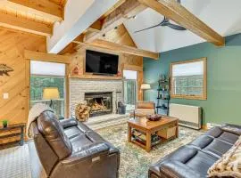 8 Mi to Mt Snow Cozy Bear Cabin with Hot Tub!