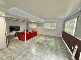 Quiet Stone Mountain Home, hotel u gradu Stoun Mauntin