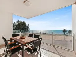 The Penthouse with Views