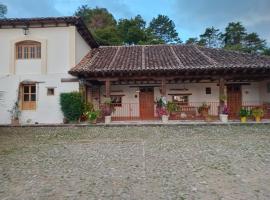 Hacienda San Isidro, Corral de Piedra, hotel i Cedro