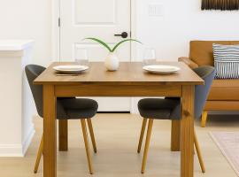 셔먼에 위치한 호텔 Worker friendly A plus Location Warm and Cozy