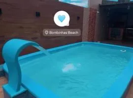 Casa com piscina em Bombinhas