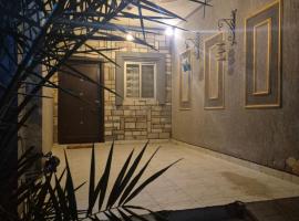 Cozy Two-Bedroom Villa in Safari Homes, Bahria Town Phase 8 with Modern Comforts, hotel din Rawalpindi