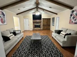 NEW Grand Escape For Large Families and Groups