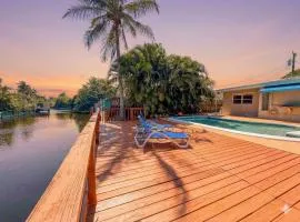 Private Pool Home Canal Views Waterfront Deck