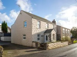 Daisy Cottage - St Florence Parking