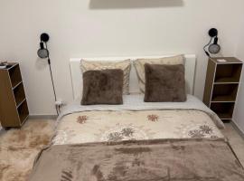Studio Cosy, hotel a Auneau