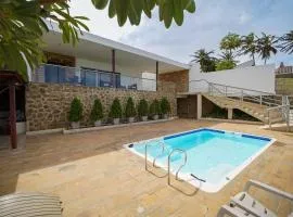 Casa Juliana vista al mar piscina y jacuzzi