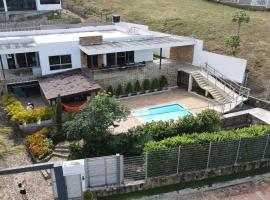 Casa Juliana vista al mar piscina y jacuzzi，位于Tubará的酒店