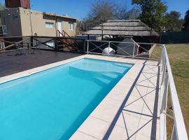 Altos Aparts cabañas, hotel in Estancia Vieja