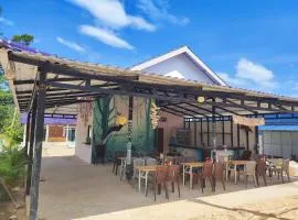 Palm & Pepper - Hostel and Restaurant